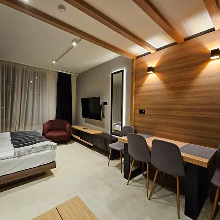 Woodside Centar Apartment Kopaonik