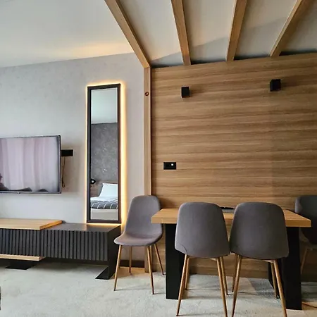 Woodside Centar * Κοπαόνικ